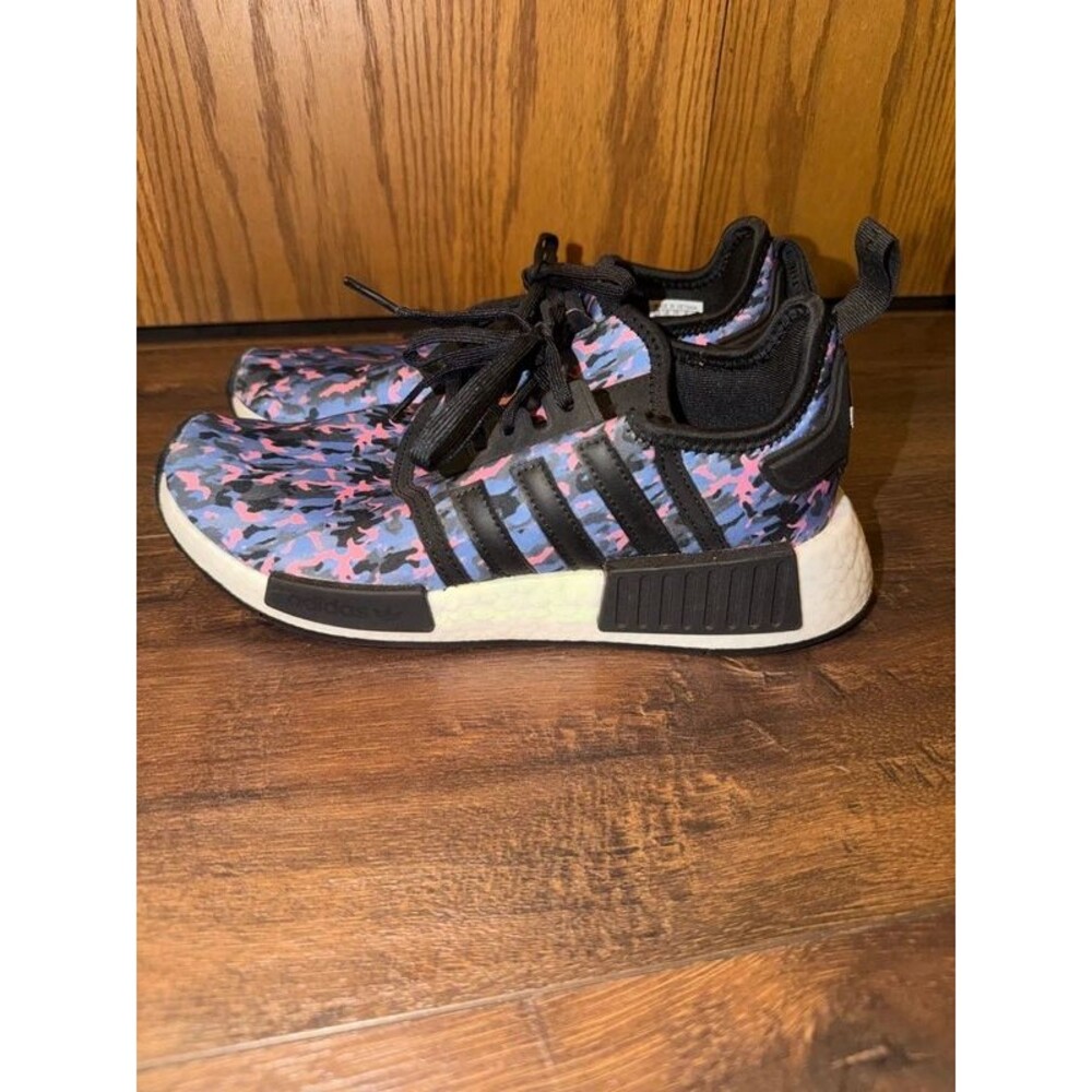 Adidas NMD_R1 J 'Blue & Pink Camo' sneakers in multicolor camo, 5.5